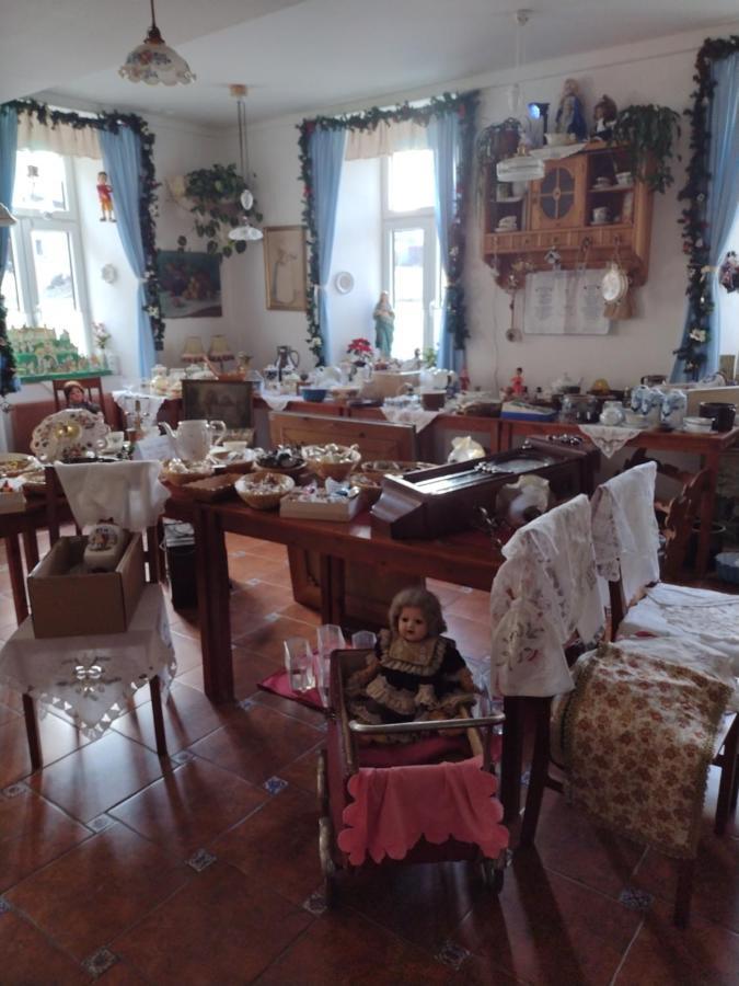 Restaurace A Penzion Ubrousku Prostri Se Nová Bystřice Exterior foto